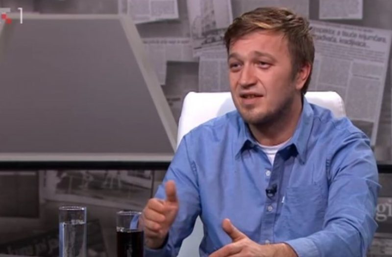 Glina - grad-glina.net - Stanković na početku 'Nedjeljom u 2' pjevao pred Edom Maajkom