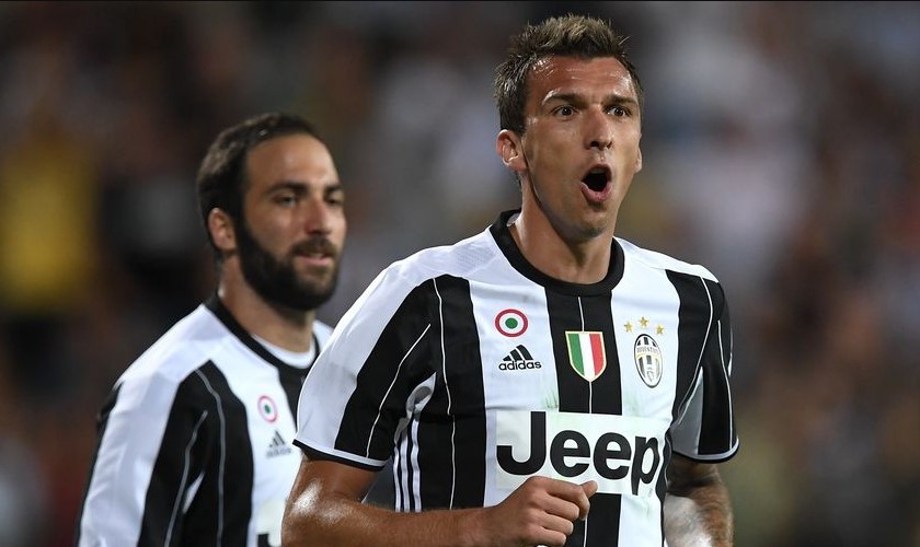 Glina - grad-glina.net - Sport - Mario Mandžukić golom protiv Milana ušao u povijest Juventusa